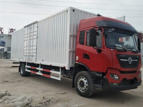 emc易倍解说：东风天锦KR 9.8载货车，轴少才是王道!